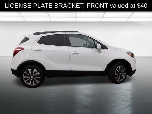 Used 2021 Buick Encore Preferred w/ Safety Package image 4