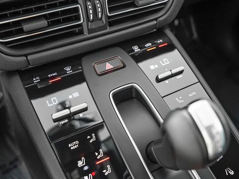 Used 2026 Porsche Macan S AWD/4WD image 21