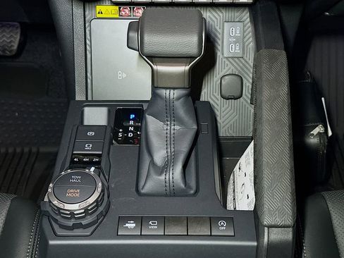 New 2026 Toyota Tacoma Limited AWD/4WD image 11