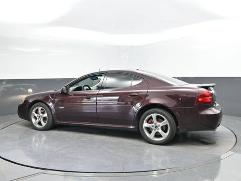 Used 2005 Pontiac Grand Prix GXP w/ Premium Audio Package FWD image 8