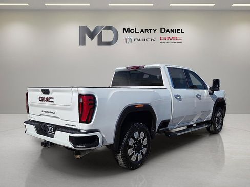 Used 2024 GMC Sierra 3500 Denali w/ Denali Reserve Package image 5