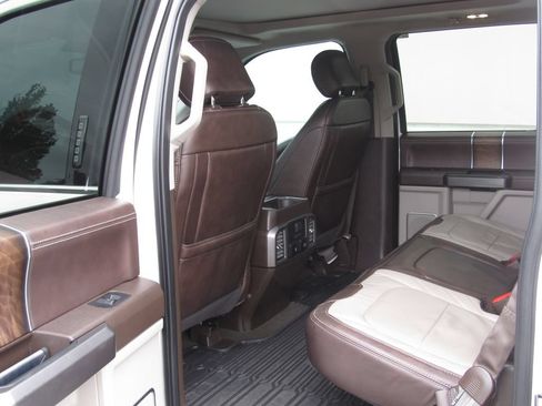 Used 2019 Ford F150 Limited AWD/4WD image 17