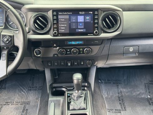 Used 2021 Toyota Tacoma TRD Sport w/ Technology Package RWD image 22