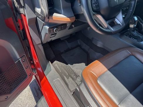Used 2024 Ford Bronco Outer Banks AWD/4WD image 16