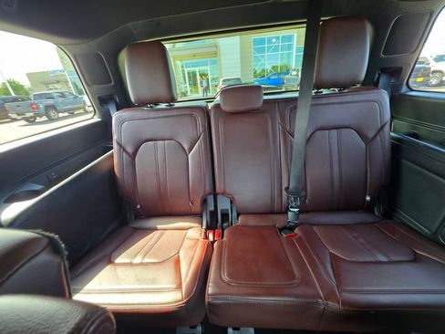 Used 2024 Ford Expedition Limited AWD/4WD image 15