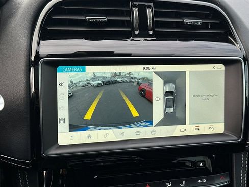 Used 2019 Jaguar F-PACE S image 20