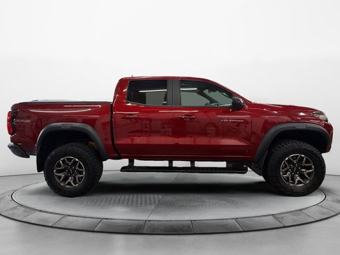 Used 2023 Chevrolet Colorado ZR2 AWD/4WD image 2