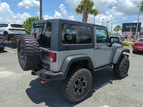 Used 2016 Jeep Wrangler Rubicon AWD/4WD image 6