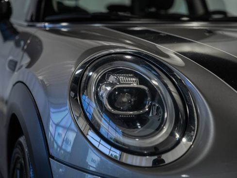 Used 2020 MINI Cooper 2-Door Hardtop FWD image 9