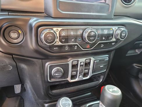 Used 2020 Jeep Wrangler Unlimited Sport AWD/4WD image 21