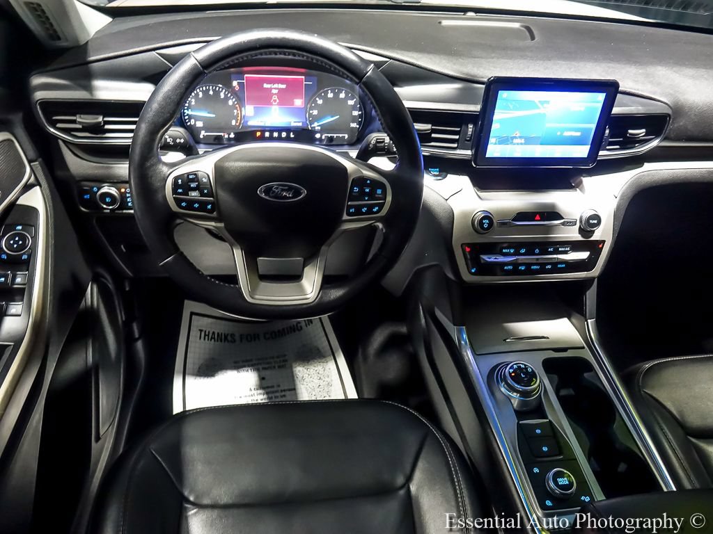 Used 2022 Ford Explorer XLT w/ Equipment Group 202A AWD/4WD image 18