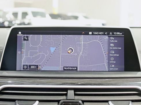 Used 2022 BMW 750i xDrive w/ Executive Package AWD/4WD image 16