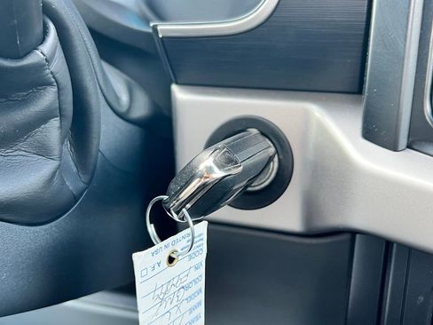 Used 2023 Ford F150 XL image 28