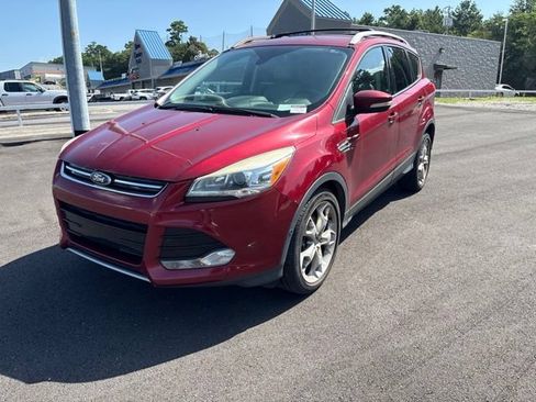 Used 2014 Ford Escape Titanium w/ Equipment Group 401A FWD image 3