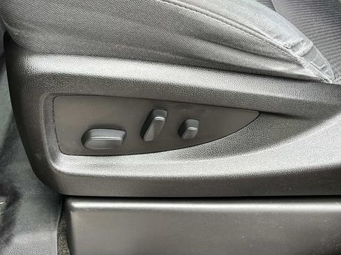 Used 2018 Chevrolet Silverado 1500 LT w/ All Star Edition AWD/4WD image 26