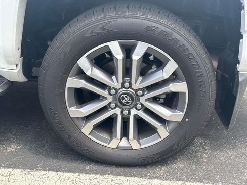 Used 2026 Toyota 4Runner Limited AWD/4WD image 7
