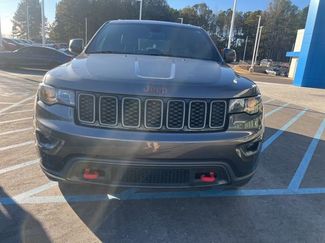 Used 2017 Jeep Grand Cherokee Trailhawk video 2