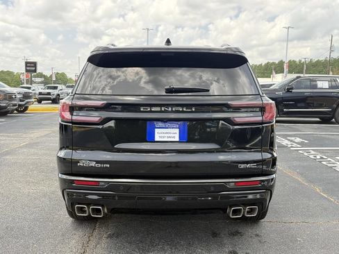 Used 2026 GMC Acadia Denali Ultimate FWD image 15