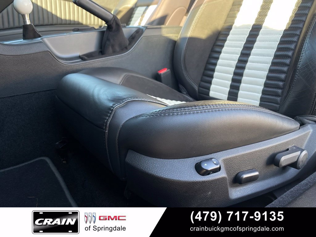 Used 2011 Ford Mustang Shelby GT500 w/ Electronics Pkg RWD image 21