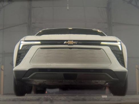 Used 2024 Chevrolet Blazer EV LT AWD/4WD image 3