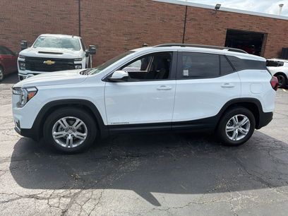 Used 2024 GMC Terrain SLE w/ Driver Convenience Package
