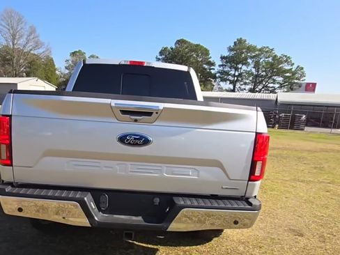 Used 2019 Ford F150 Lariat w/ Equipment Group 502A Luxury image 3