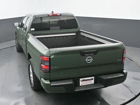 Used 2024 Nissan Frontier SV w/ SV Convenience Package RWD image 30