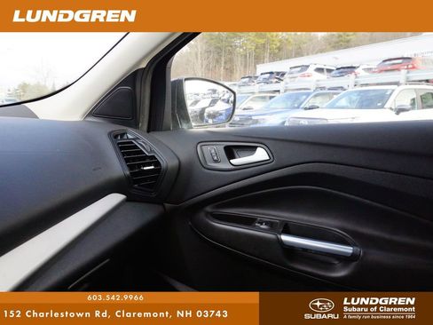 Used 2016 Ford Escape SE w/ Equipment Group 201A image 20