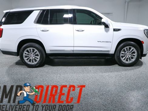 Used 2023 GMC Yukon SLT w/ SLT Luxury Package RWD image 6