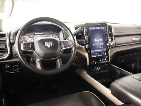 Used 2024 RAM 2500 Laramie AWD/4WD image 2