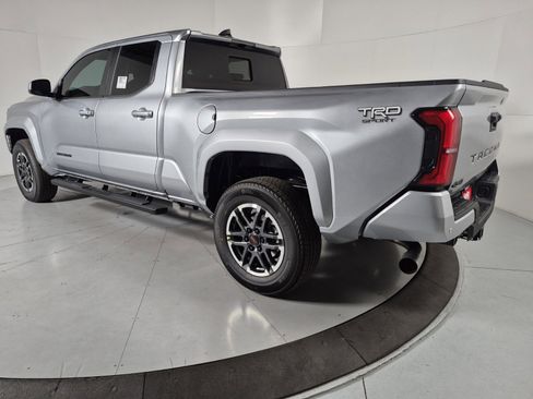 New 2026 Toyota Tacoma SR5 image 3