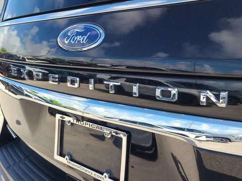 Used 2024 Ford Expedition Max Limited AWD/4WD image 37
