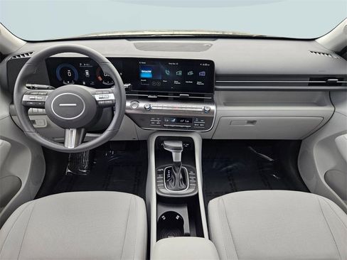 Certified 2025 Hyundai Kona SEL image 23