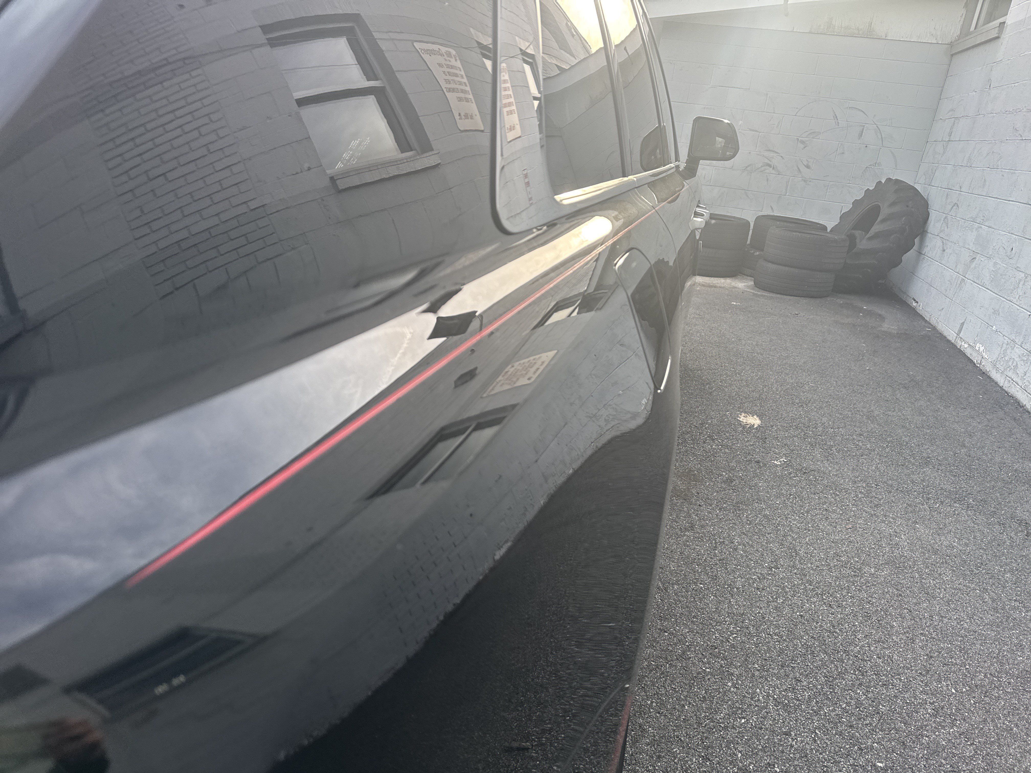 Certified 2025 Rolls-Royce Cullinan AWD/4WD image 32