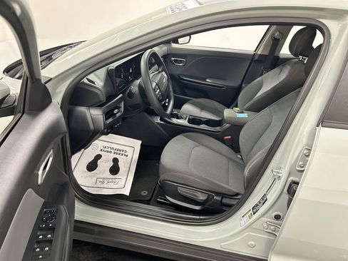 Used 2025 Kia K4 FWD image 9