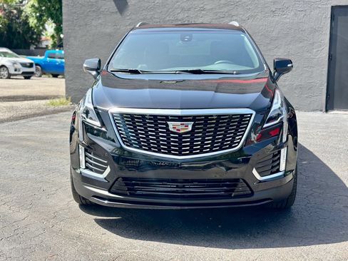 Used 2025 Cadillac XT5 Luxury FWD image 2