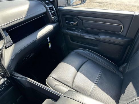 Used 2024 RAM 2500 Limited image 34