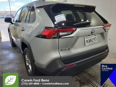 Used 2024 Toyota RAV4 LE AWD/4WD image 5