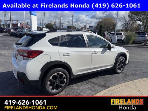 Used 2023 Subaru Crosstrek 2.0i Premium image 5