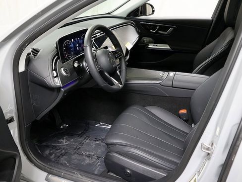 Certified 2026 Mercedes-Benz E 350 4MATIC Sedan image 10