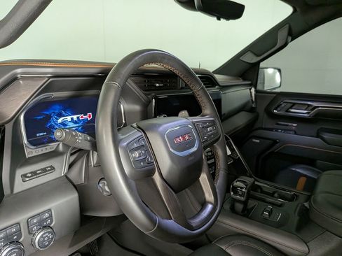 Used 2024 GMC Sierra 1500 AT4 w/ Technology Package AWD/4WD image 19