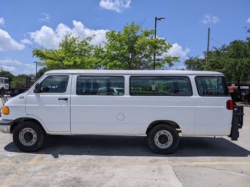 Used 2002 Dodge B3500 RWD image 7