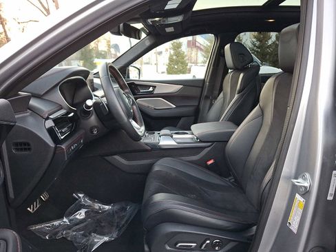 Used 2023 Acura MDX A-Spec image 13