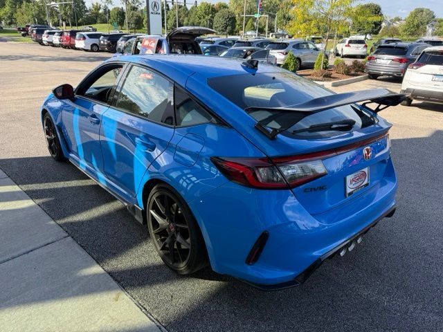 Used 2025 Honda Civic Type R image 4