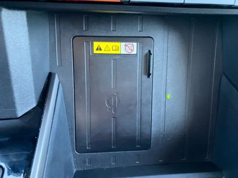 Used 2024 Toyota Tundra Limited image 29