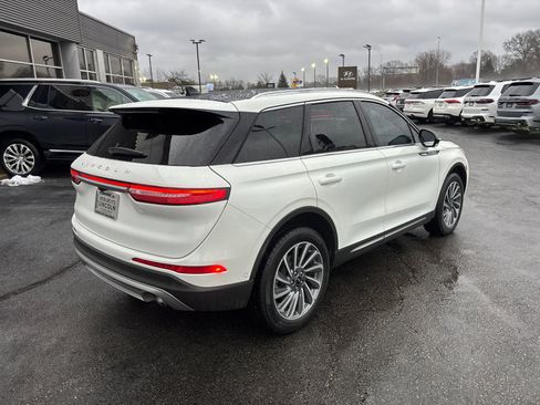 Certified 2023 Lincoln Corsair Reserve w/ Equipment Group 202A image 7