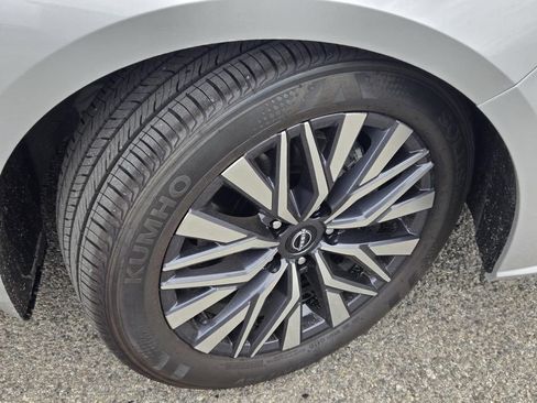 New 2026 Nissan Altima 2.5 SV FWD image 6