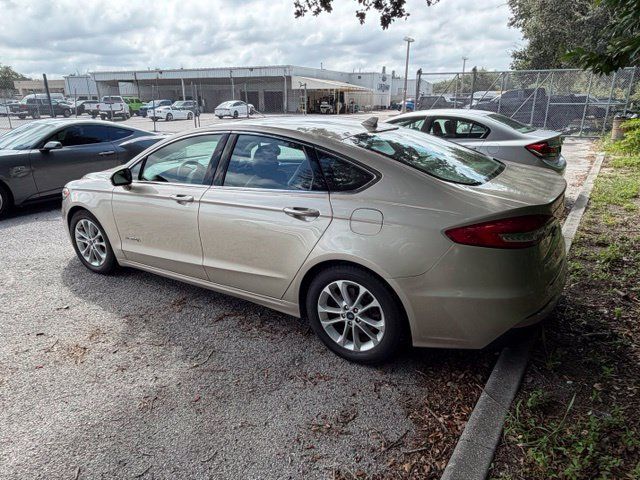 Used 2019 Ford Fusion SEL FWD image 9