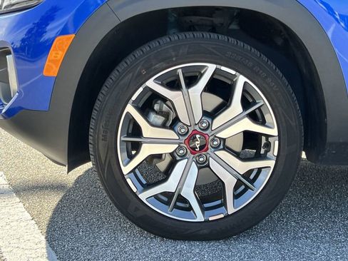 Used 2023 Kia Seltos SX w/ SX Sunroof Package image 11