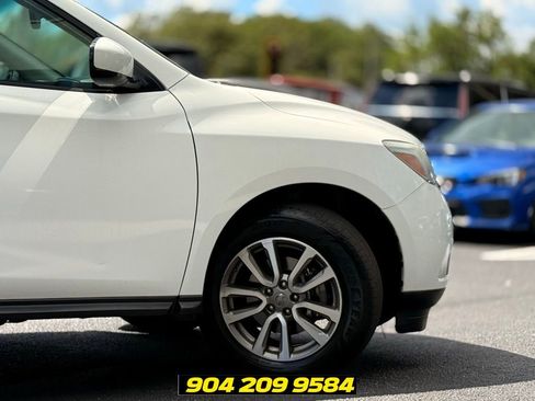 Used 2016 Nissan Pathfinder SV FWD image 6
